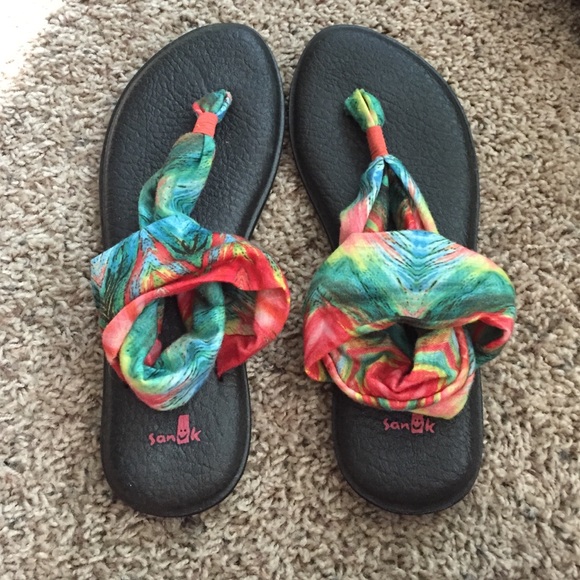 Sanuk sandals