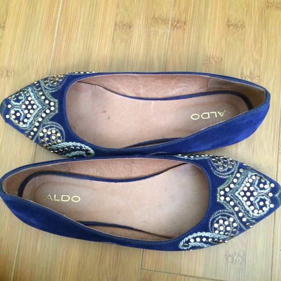 • Aldo flats