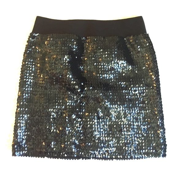 🍒💣SALE! Sequin black skirt