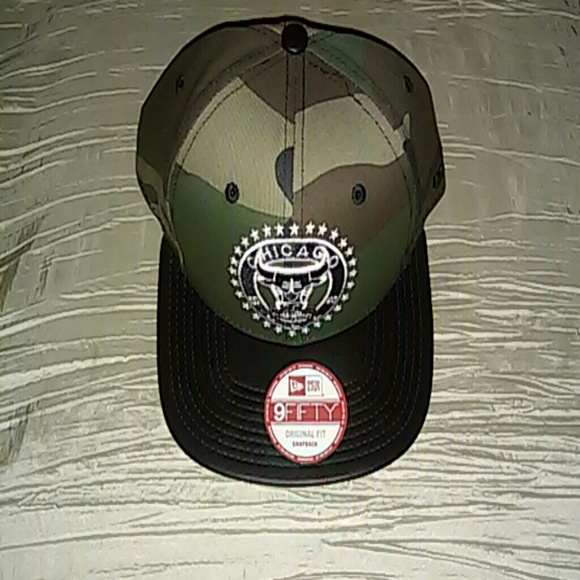 New Era Chicago Bulls Snapback - Picture 2 of 4