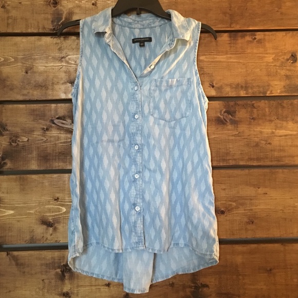 Banana Republic patterned tank