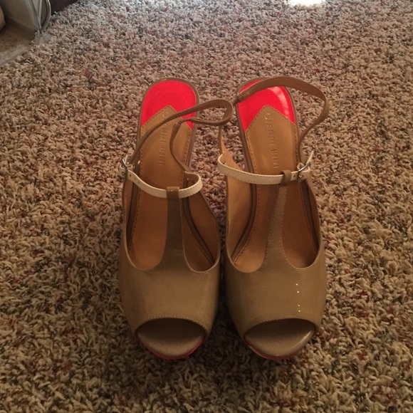 Gianni Bini nude wedges