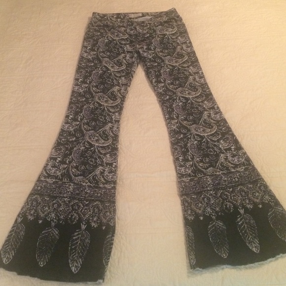 Free People Size 28 paisley print corduroys