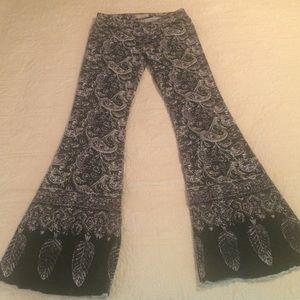 Free People Size 28 paisley print corduroys