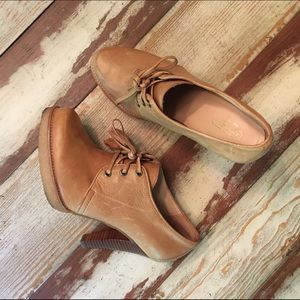 Coach Tullah Calf Tan Leather Heels