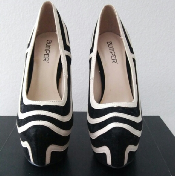 Suade black & tan striped heels - Picture 1 of 3