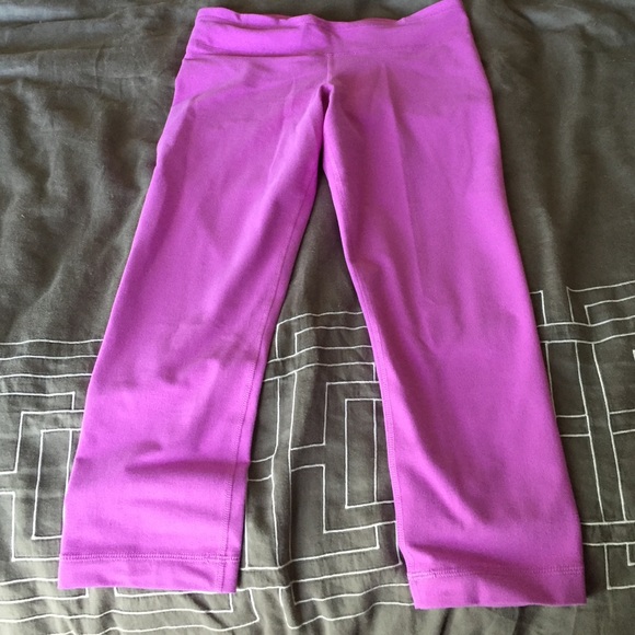 Under armour periwinkle fitted capris