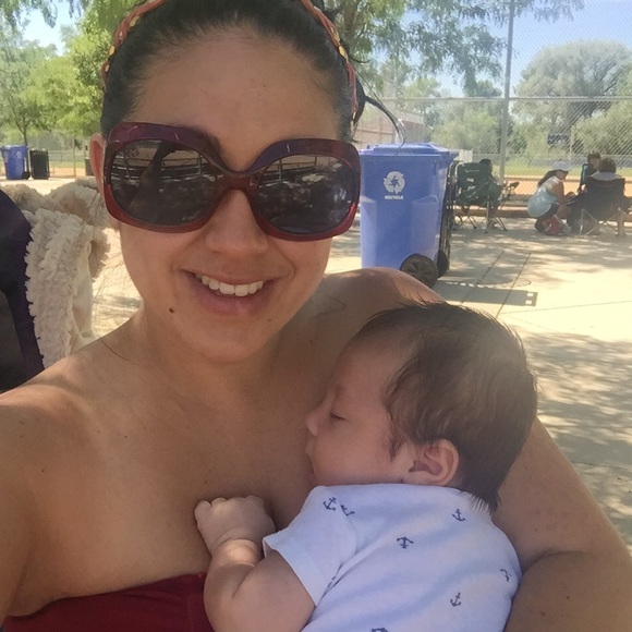 Meet your Posher, Lindsey - Picture 3 of 3