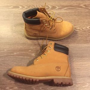 Women's authentic timberland boots