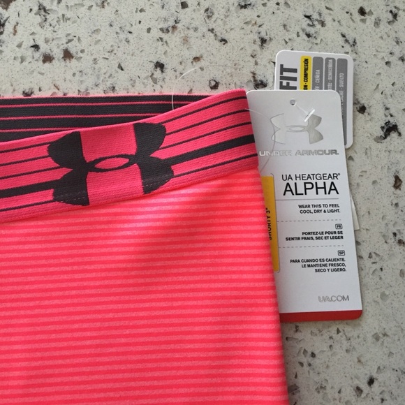 Under Armour Shorty 3 fitted compression shorts. - Picture 2 of 4