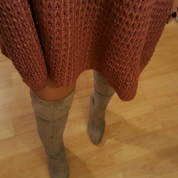 ▪LAST ONE▪"On the go" Poncho NWOT - Picture 3 of 6