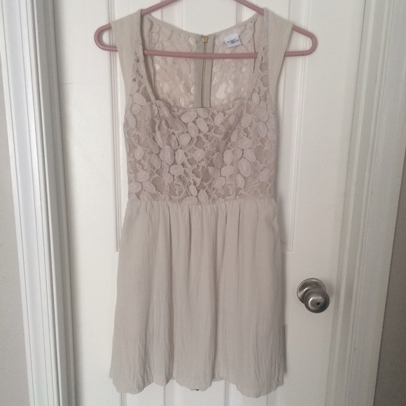 COOPERATIVE cream elegant little dress w/ pockets - Picture 1 of 4