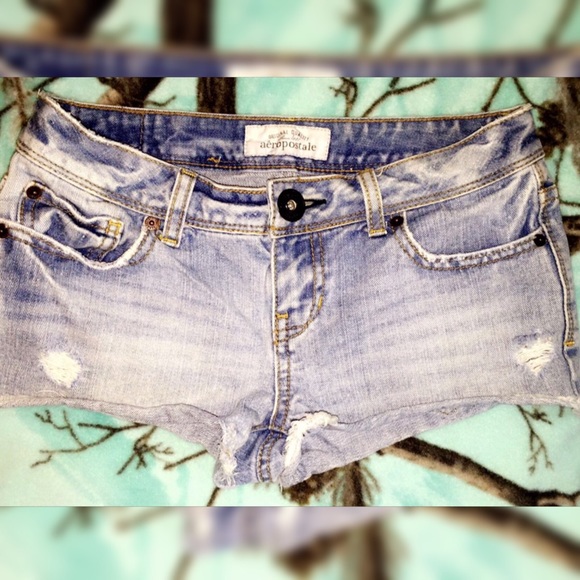 🕛🕛🕛Aeropostale shorty shorts