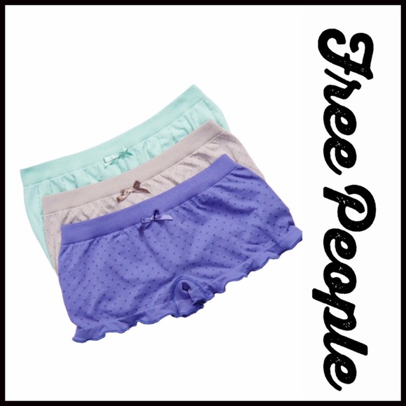 ❌SOLD❌❗️1-HOUR SALE❗️FREE PEOPLE BOY SHORTS - Picture 2 of 2