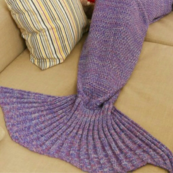 Mermaids knitted throw blanket