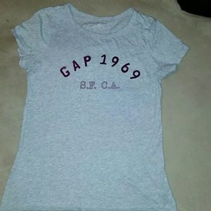 BOGO Gap graphic logo short sleeve shirt