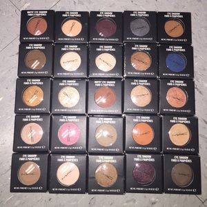 BRAND NEW MAC EYESHADOWS ON SALE! NEVER USED