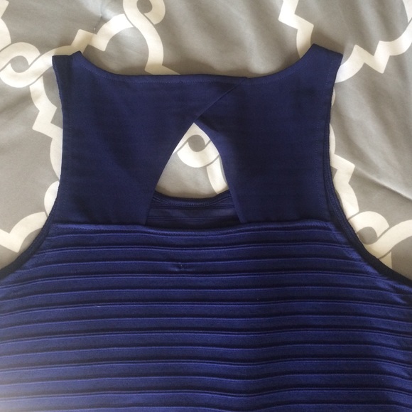 🆕 NWOT Express mesh tank top - Picture 2 of 2