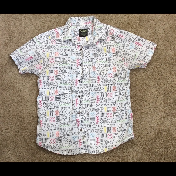 Short sleeve button up