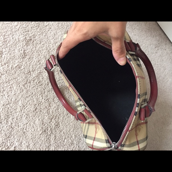 Small Burberry handbag - Picture 2 of 4