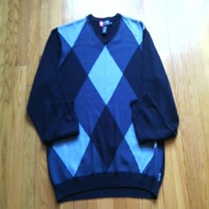 Chaps blue v-neck sweater