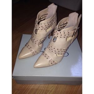 Jessica Simpson boot heels