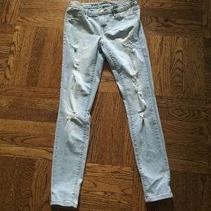 Light blue ripped jeans