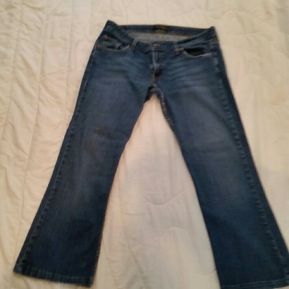 Levi's - Picture 1 of 3