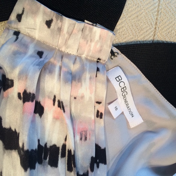 BCBGeneration Dress - Picture 4 of 4