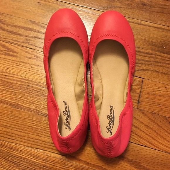 Lucky brand flats sz 7.5. Red/dark coral