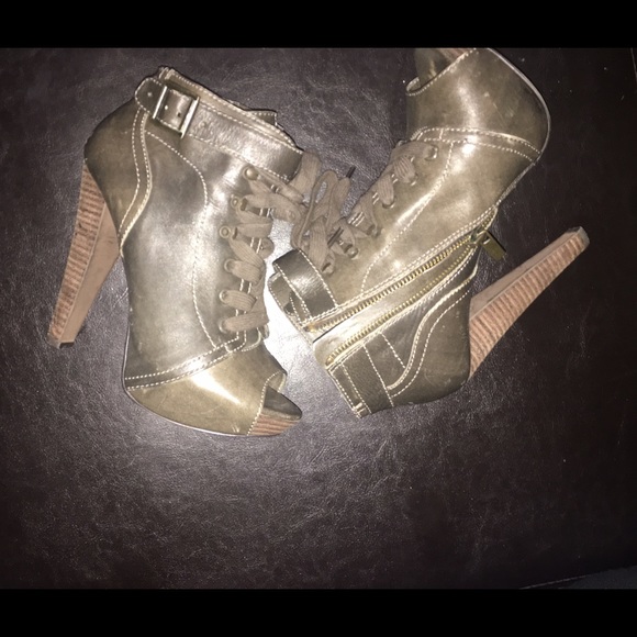 Also lace up booties