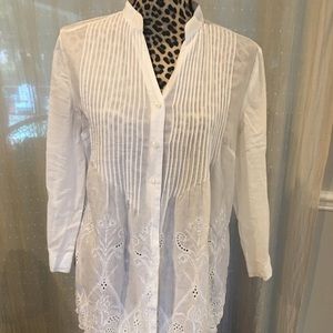 White cotton button up shirt,embroidered bottom
