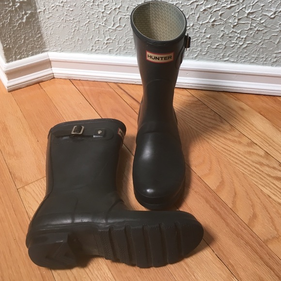 Hunter 'Original Short' rain boots.