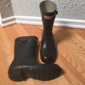 Hunter 'Original Short' rain boots.
