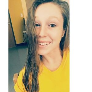 Meet your Posher, Leah