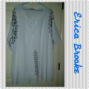 100% cotton blouse with embroidered detailing