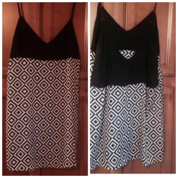 Josie by Natori Prism Print Black & White Chemise - Picture 2 of 3