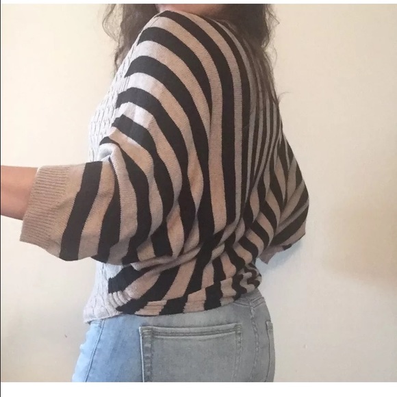 🚫🚫🚫SOLD🚫🚫🚫Anthropologie sweater S - Picture 3 of 4