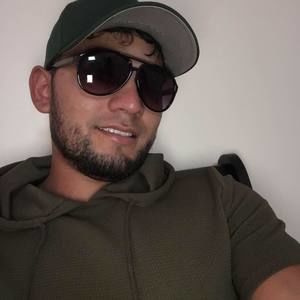 Meet your Posher, Gerardo