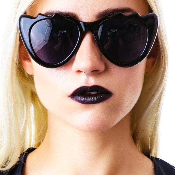 😎 Minkpink "Copy Cat" Sunglasses 😎 - Picture 2 of 4