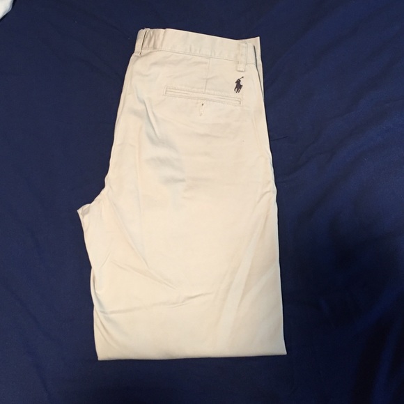 Khaki Polo chinos