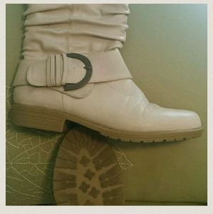 Bamboo cream colored boots