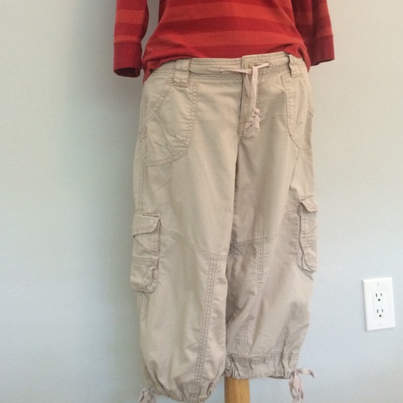 UnionBay drawstring cargo capris- beige