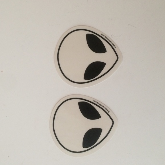 2 Brandy Melville Clear Alien Head Stickers - Picture 1 of 1