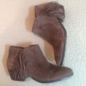 Sam Edelman Paige Suede Fringe Bootie, Grey
