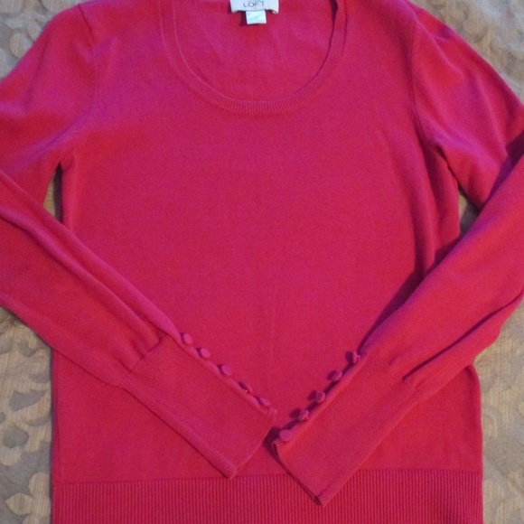 Pink sweater with button details on sleeves - Picture 1 of 1