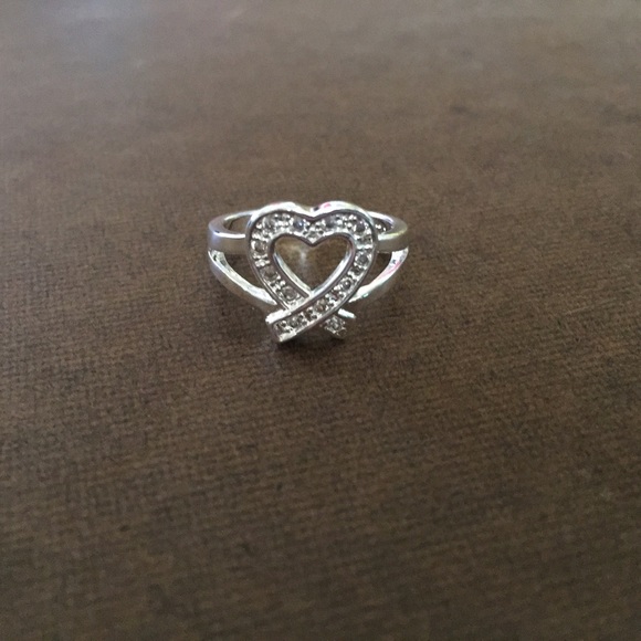 💝💝💝 Heart Ribbon Ring - Picture 2 of 4