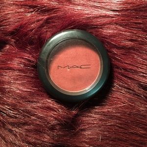 MAC Ambering Rose Blush
