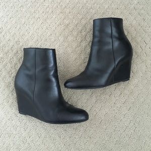 Via Spiga black leather booties