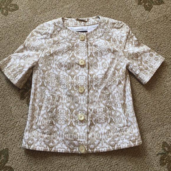Short Sleeved Blazer Jacket- Size XS - Picture 3 of 4